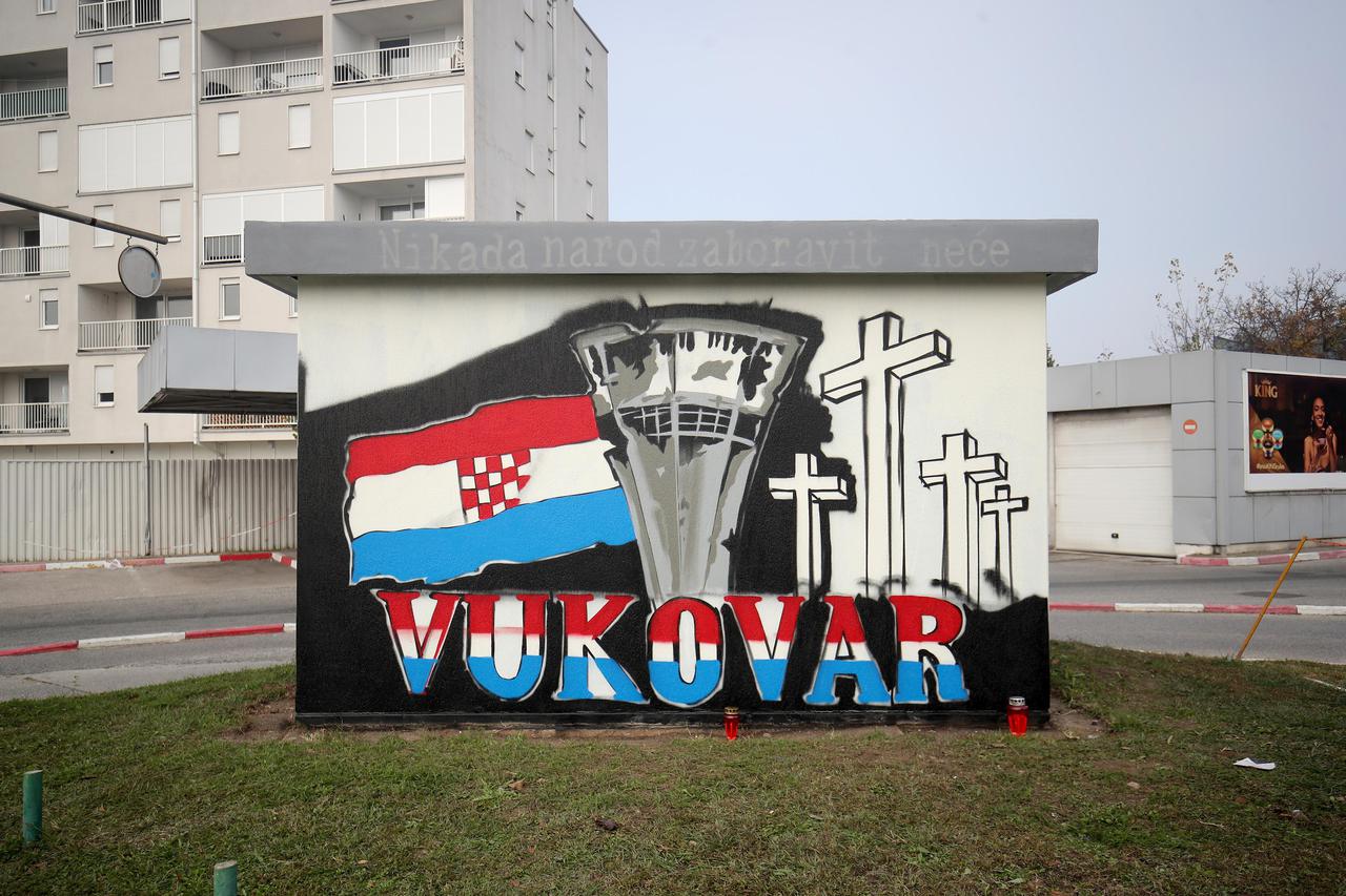 Zagreb: Trafostanica na Laništu s koje su uklonjeni murali