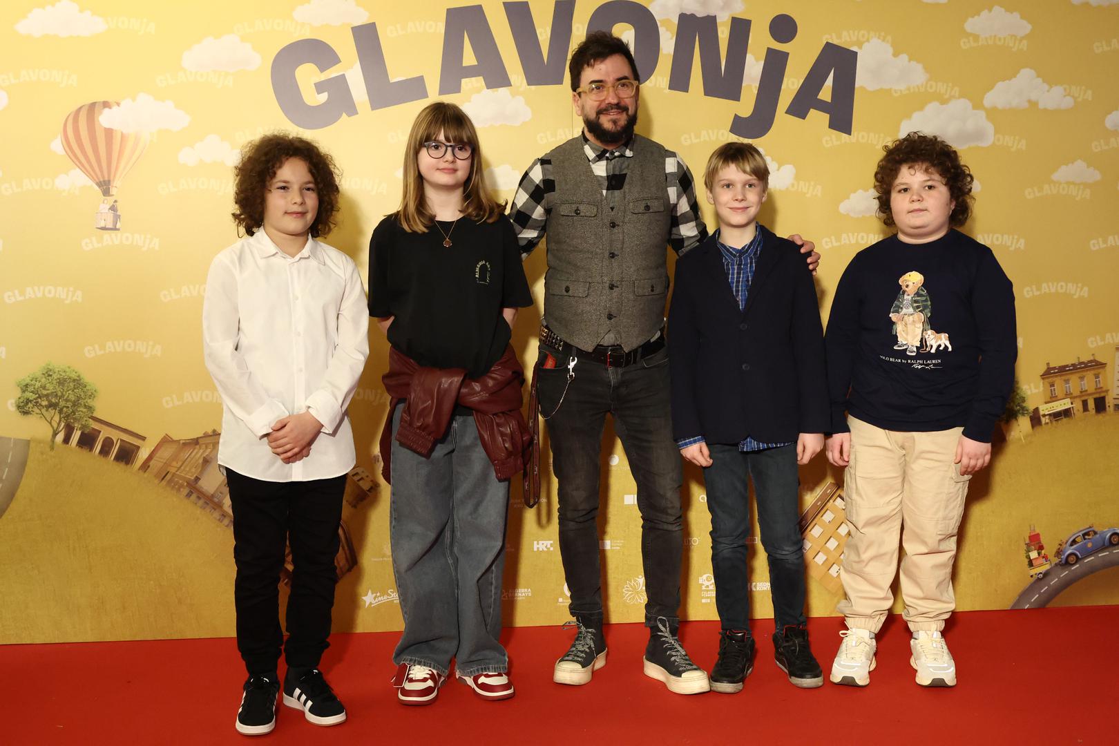 Pretpremijeri filma nazočila je sjajna mlada glumačka ekipa : Marta Mihanović, Maks Kleončić, Mark Spiridonović, Martin Pišlar i Andrija Lamot