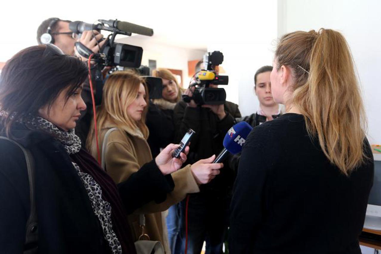 ovrha,bjelovar,samohrana majka (1)