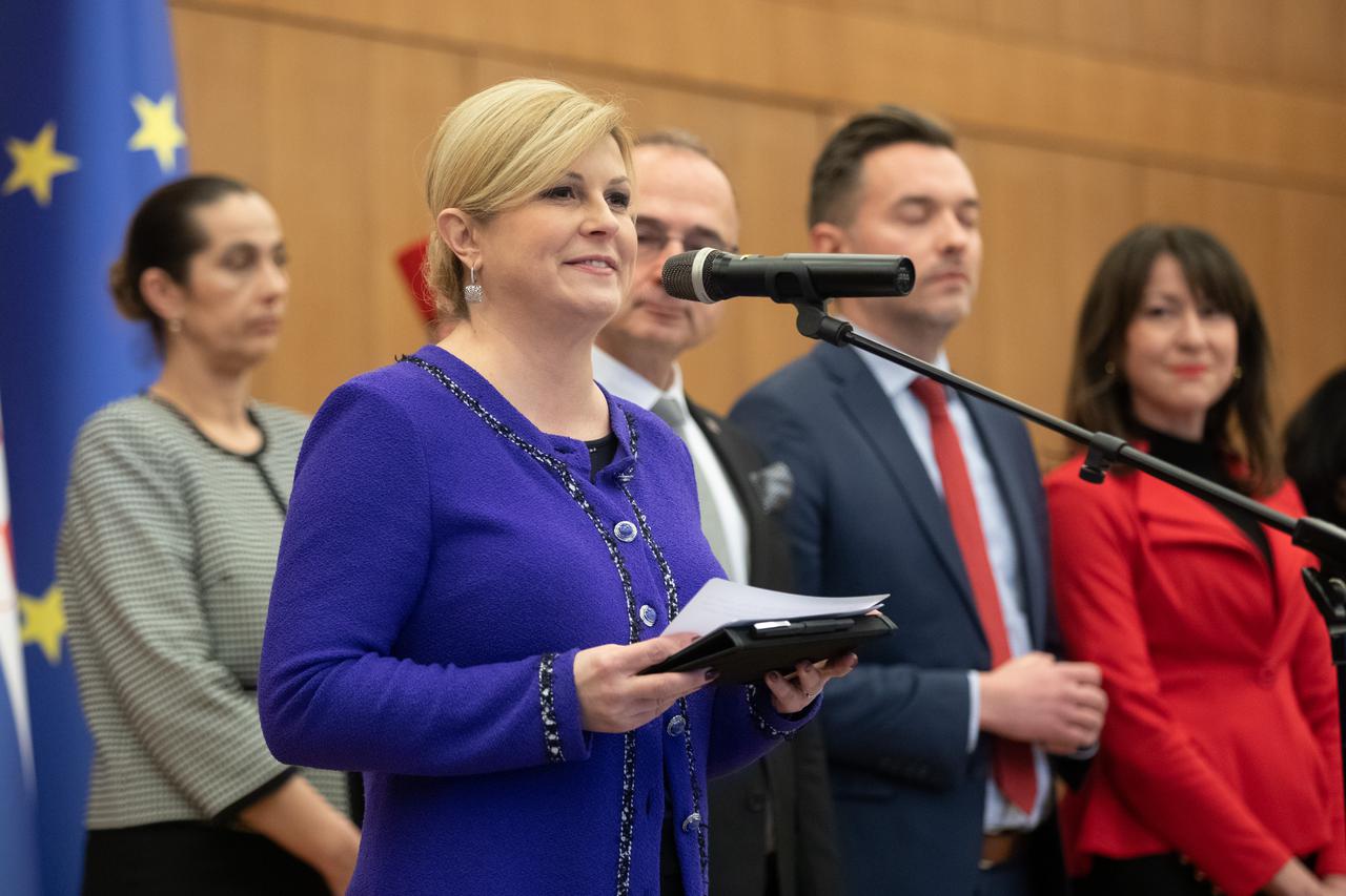 Predsjednica Republike uručila odlikovanja i priznanja