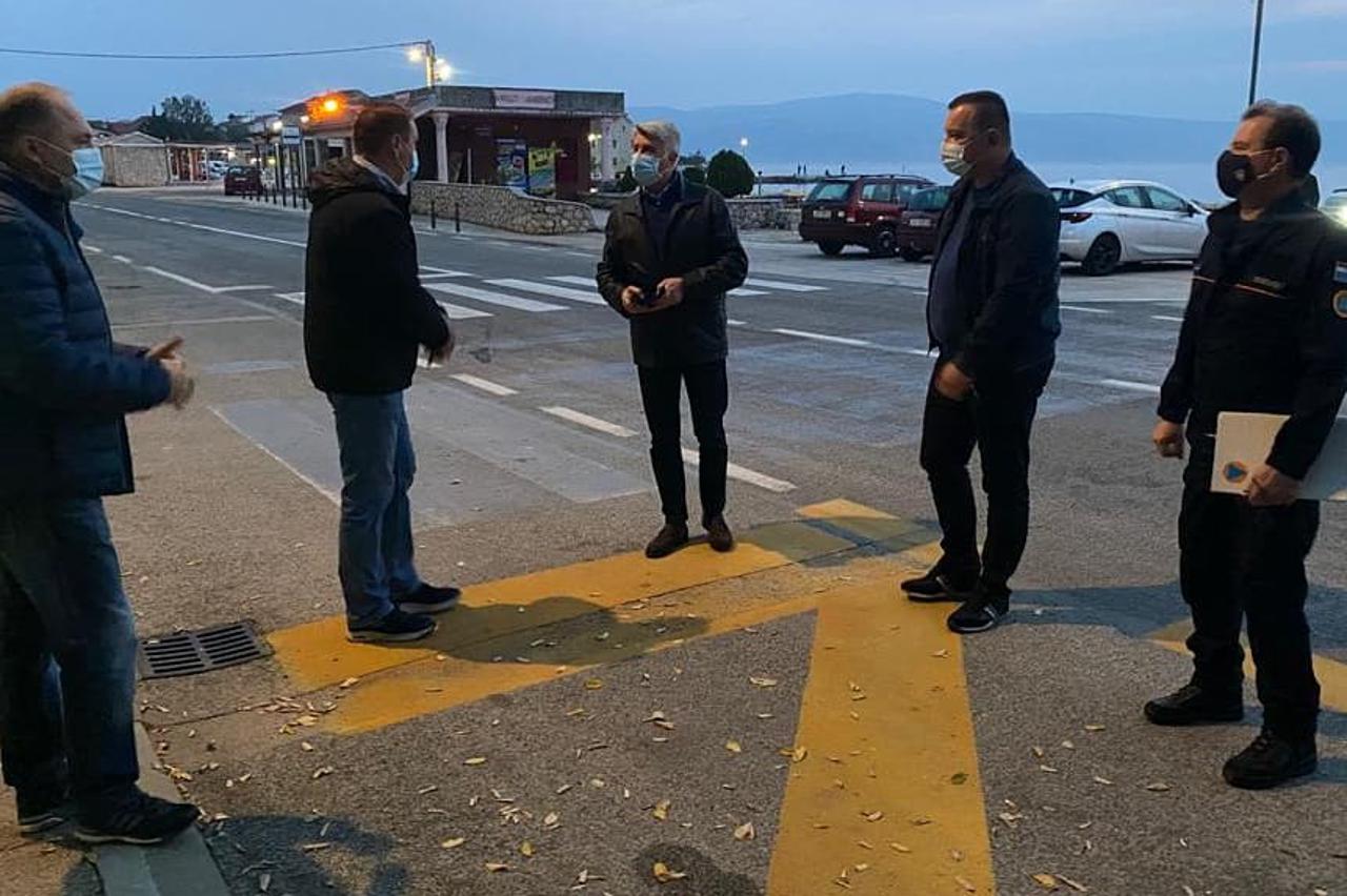 Zadarski župan Božidar Longin, čelnici općine Starigrad i vodeći ljudi centra 112