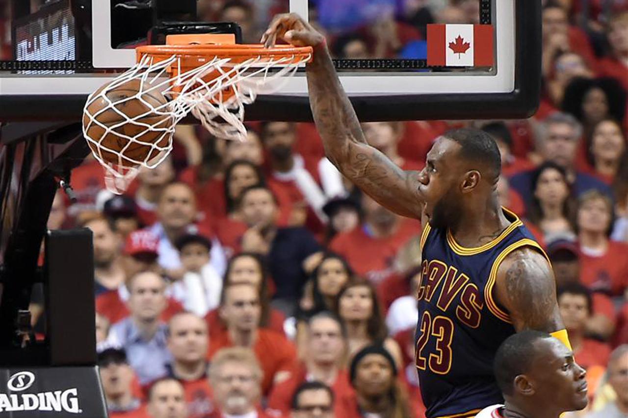 Cleveland - Toronto