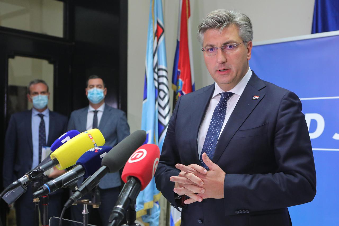 Zagreb: Andrej Plenković i Mislav Herman dali su izjave nakon sjednice Predsjedištva stranke