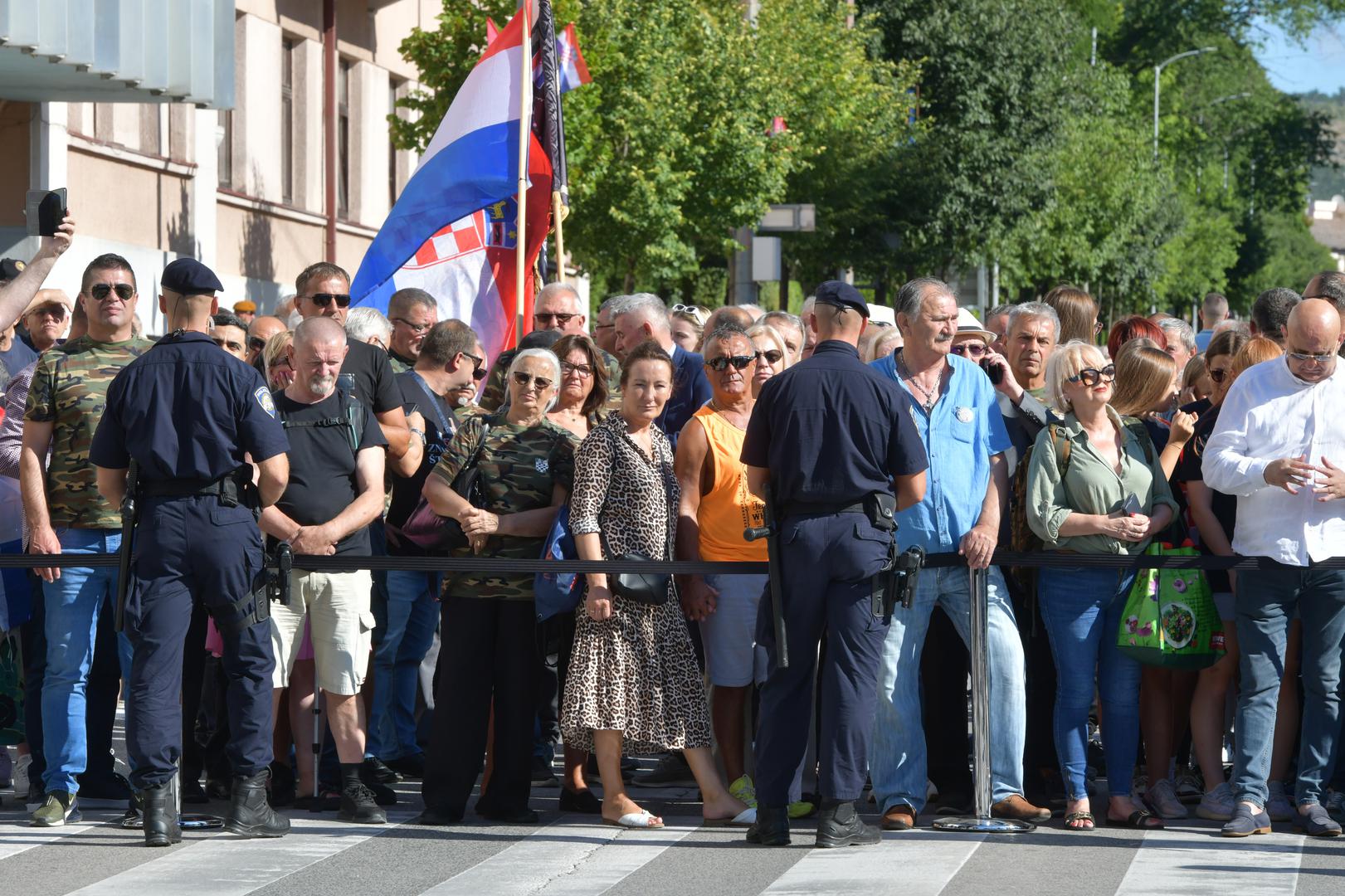 05.08.2025., Knin - Polaganje vijenaca na spomenik Oluja 95 povodom 30.Obljetnice Vojno-redarstvene akcije OLuja. Uz obitelji branitelja vijence je polozio i drzavni vrh, predsjednik Zoran Milanovic, premijer Andrej Plenkovic. Photo: Hrvoje Jelavic/PIXSELL