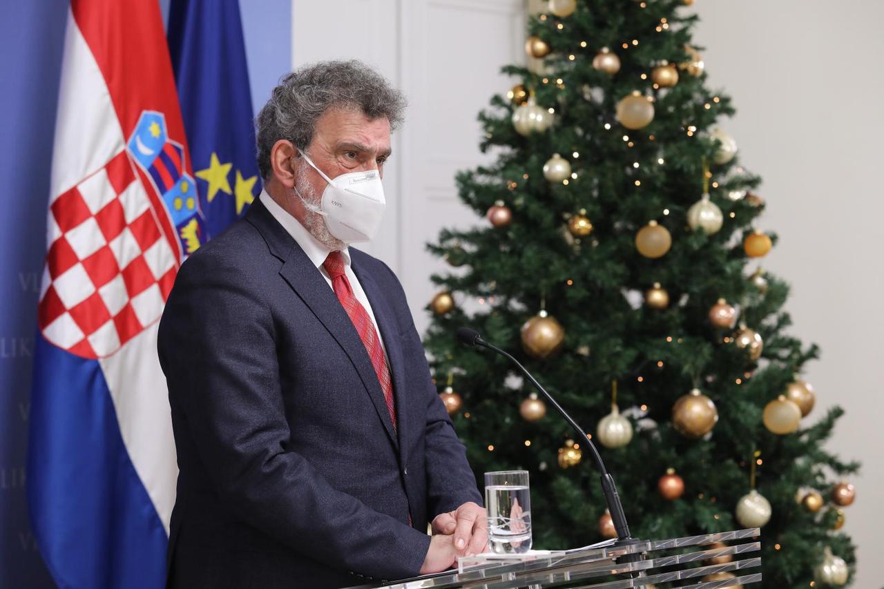 Zagreb: Beroš i Fuch potvrdili kako srednjoškolci prelaze na online nastavu