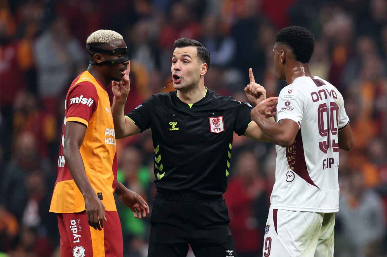 Super Lig - Galatasaray v Trabzonspor