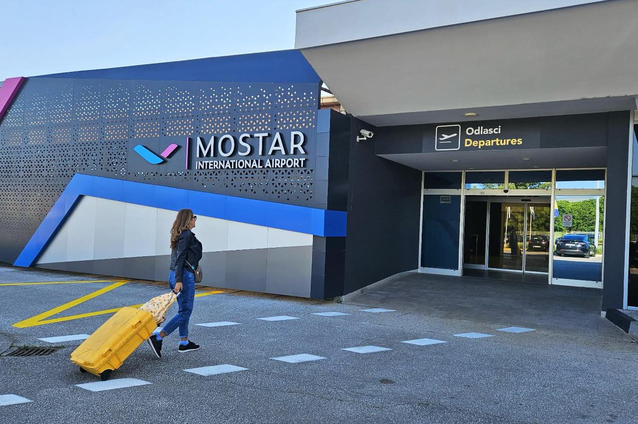 Zračna luka Mostar