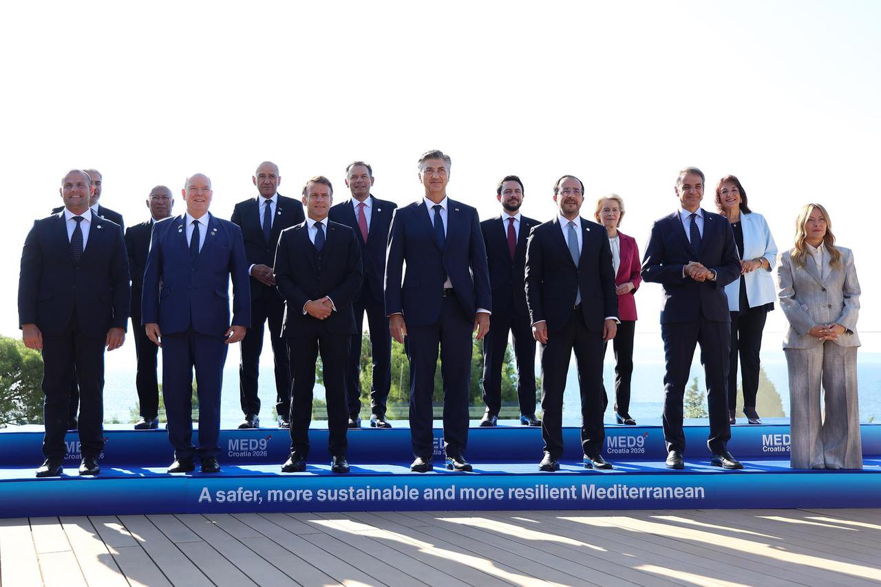 Split: Zajednička fotografija sudionika uoči sastanka na vrhu MED9 