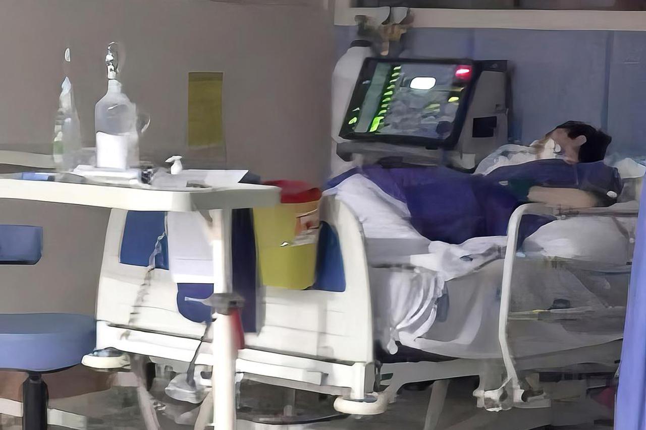 Iran Hijab Police Accused Of Beating Girl Into Coma - Tehran