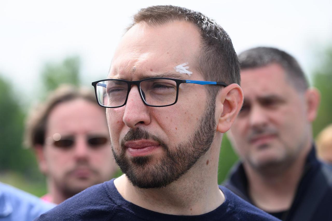 Gradonačelnik Tomašević obišao sa suradnicima novoobnovljenu Aleju Matije Ljubeka na zagrebačkom jezeru Jarun