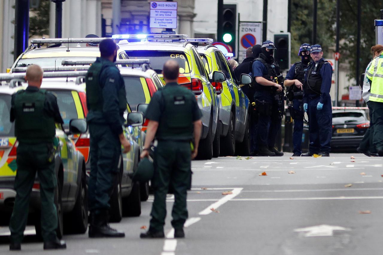 Nalet auta na pješake u Londonu