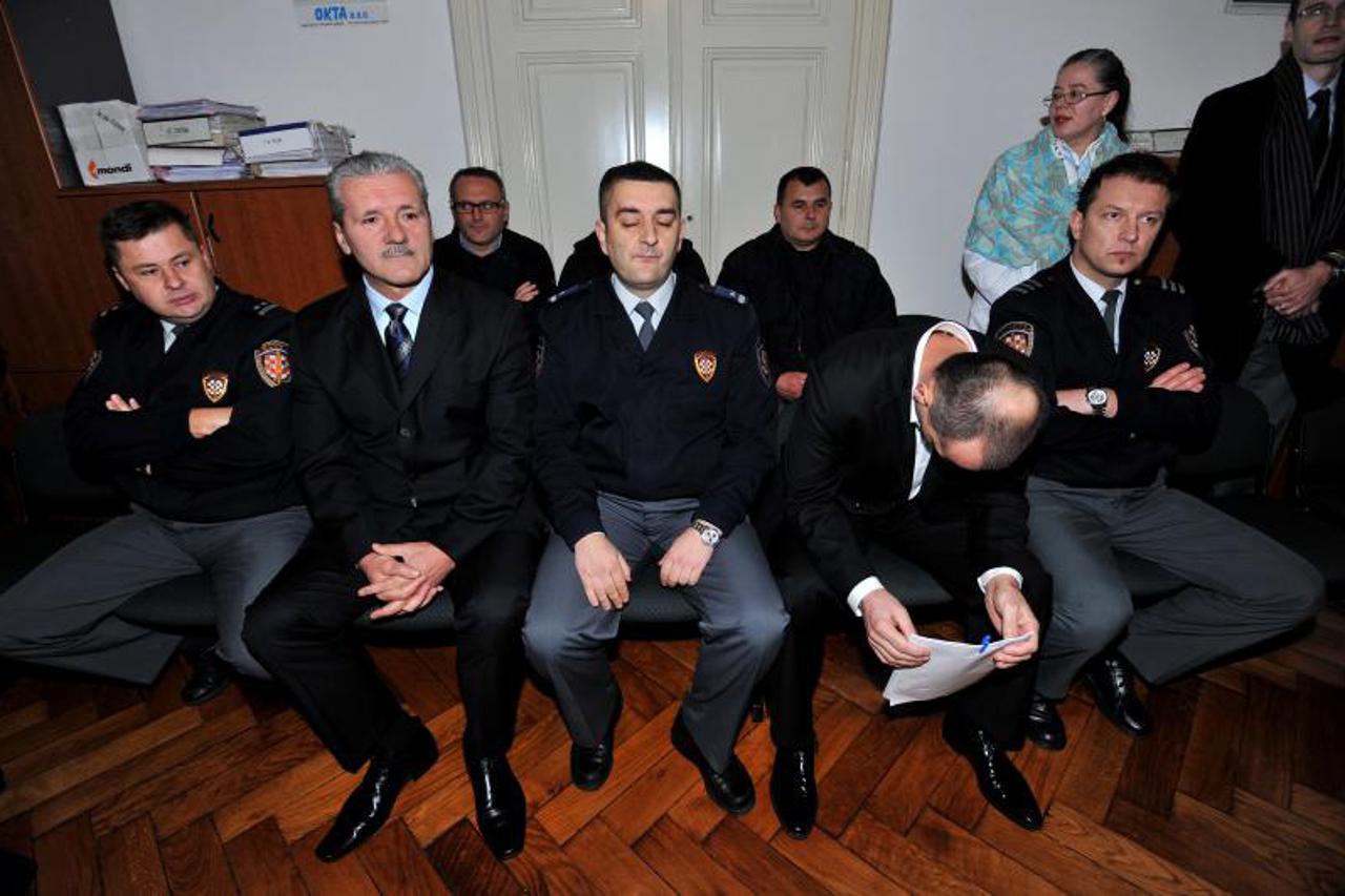 Suđenje za zločin u Gruborima portal (1)