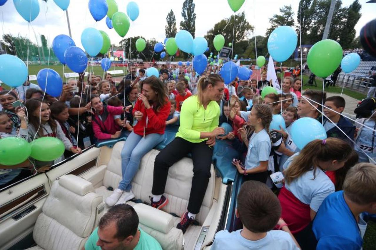 Sara Kolak i Sandra Perković, Hanžekovićev memorijal
