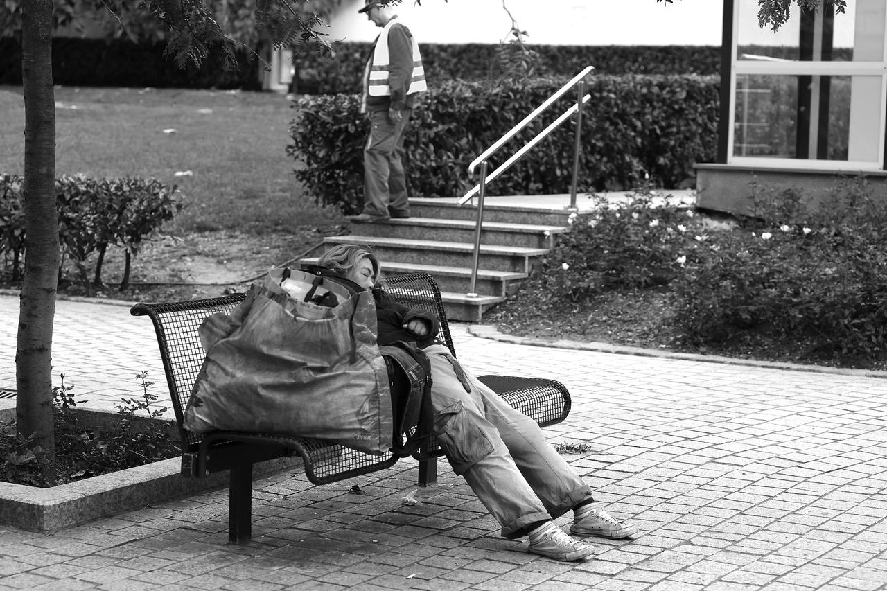 Zagreb: U Hrvatskoj ima više od 2000 beskućnika, a samo 420 mjesta u prihvatilištima