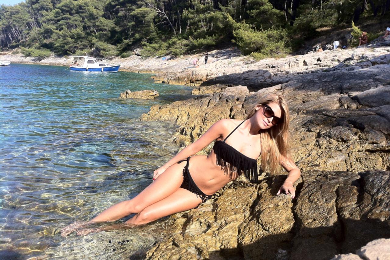 'ecija_nnn_sce_200712'