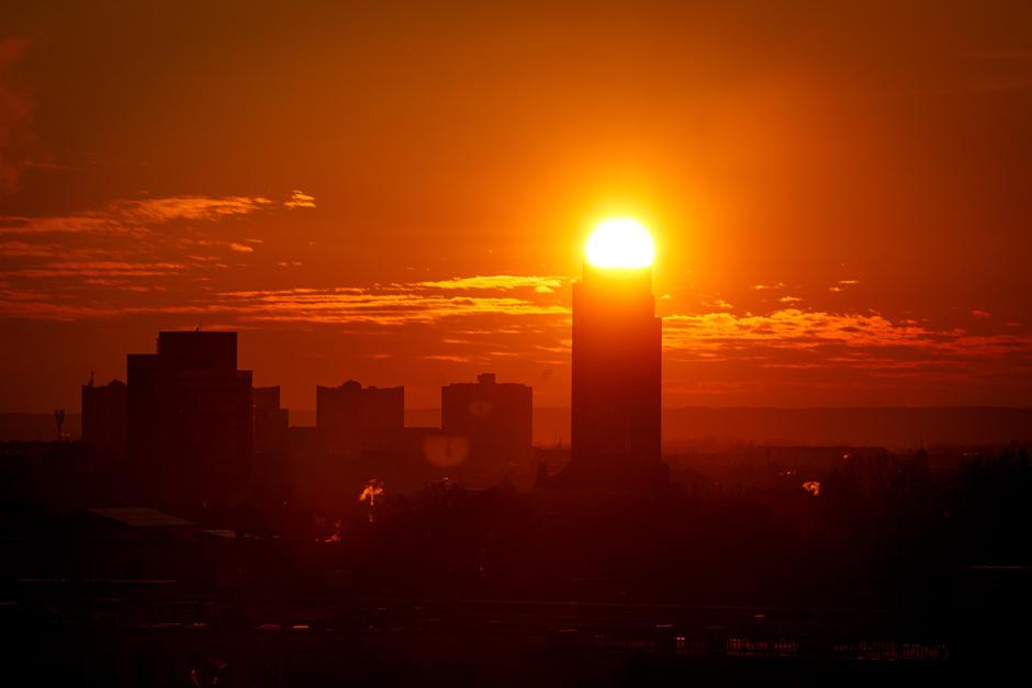 Zimski zalazak sunca iznad Zagreba