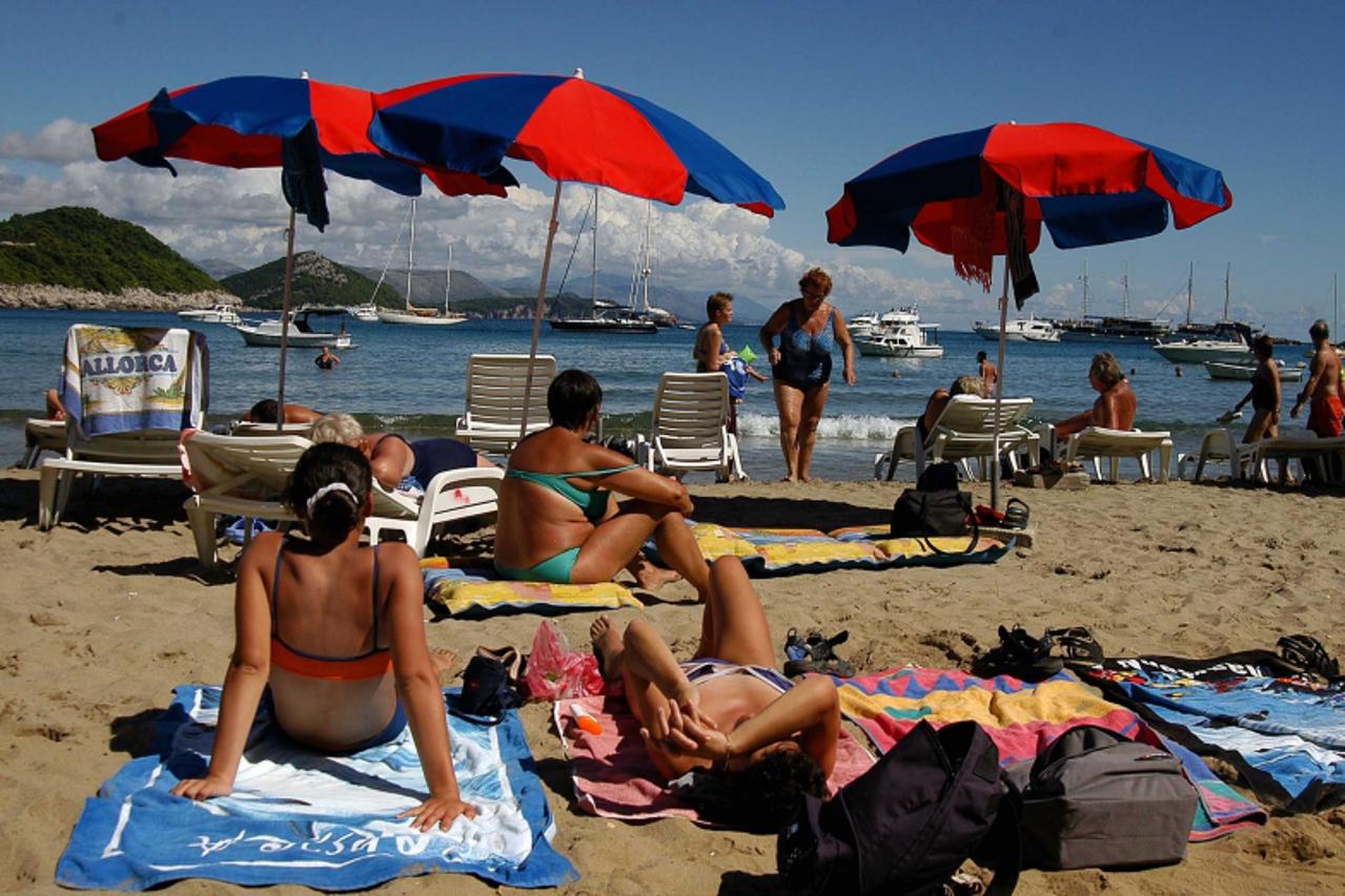 'scena...dubrovnik...23.08.2005. dubrovnik - elafiti/lopud snimio:marko lukunic'