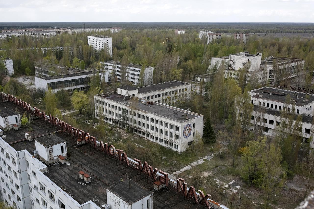 A view of the abandoned city of Pripyat is seen near the Chernobyl nuclear power plant in Ukraine April 22, 2016.  REUTERS/Gleb Garanich