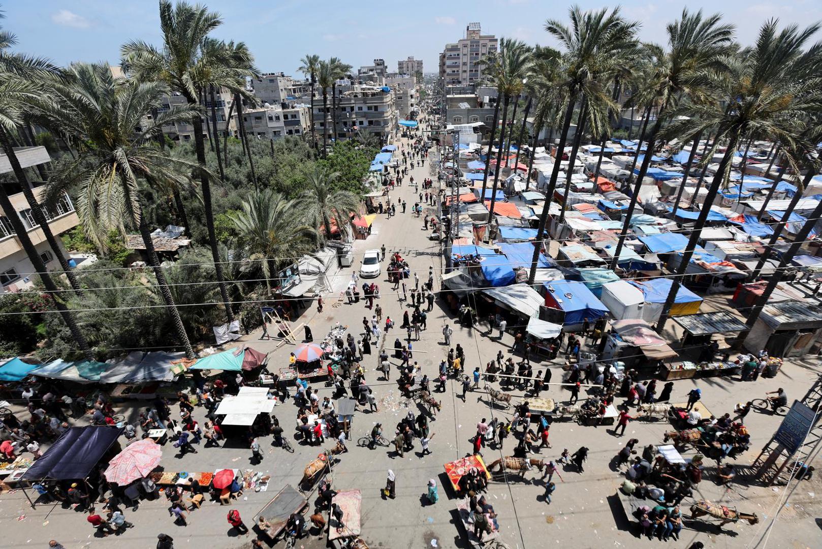 Palestinians, including displaced, cram into Deir Al-Balah as people continue to flee Rafah due to an Israeli ground operation, in the central Gaza Strip May 12, 2024. REUTERS/Ramadan Abed Photo: Ramadan Abed/REUTERS