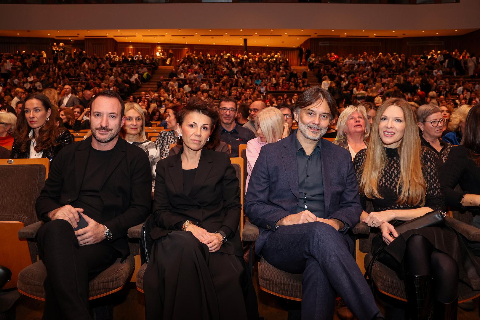 Ivana Krajinović, direktorica Večernjeg lista, Dražen Klarić, glavni urednik Večernjeg lista sa suprugom Rosom