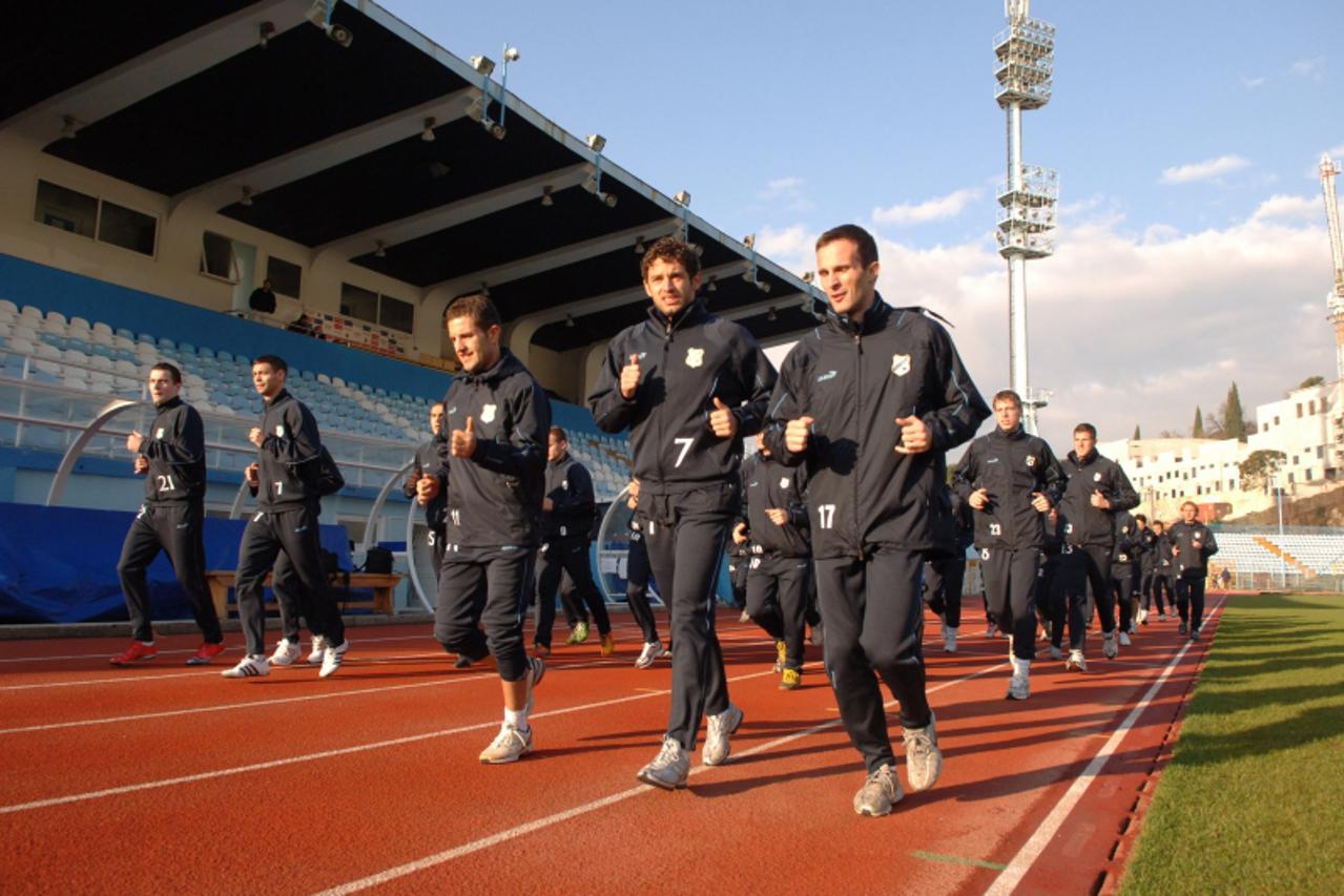 'za pokrij...11.01.10. rijeka....na kantridi pocele pripreme nogometasa rijeke Photo: Goran Kovacic/PIXSELL'