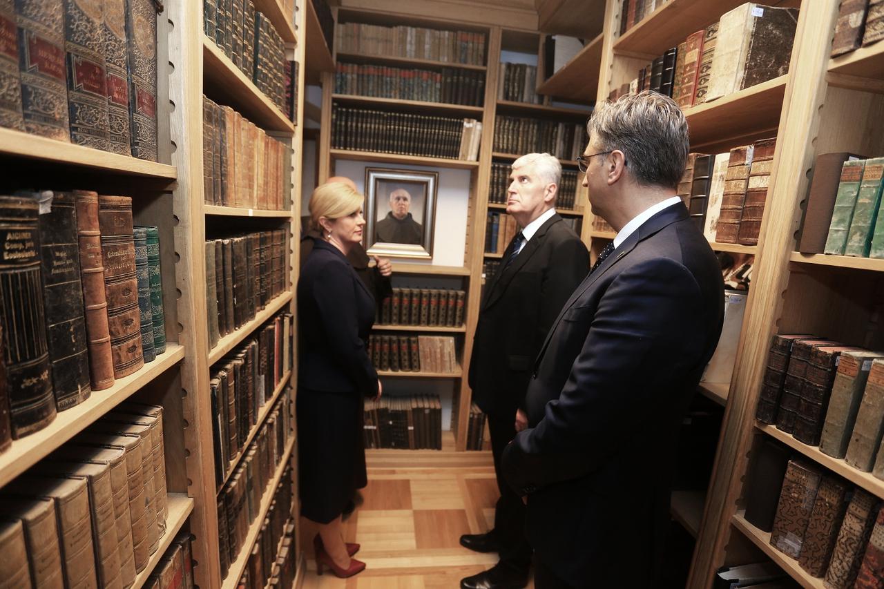 Uglednici na svečanom otvorenju manifestacije SVI ZA JEDNO HRVATSKO NAJ