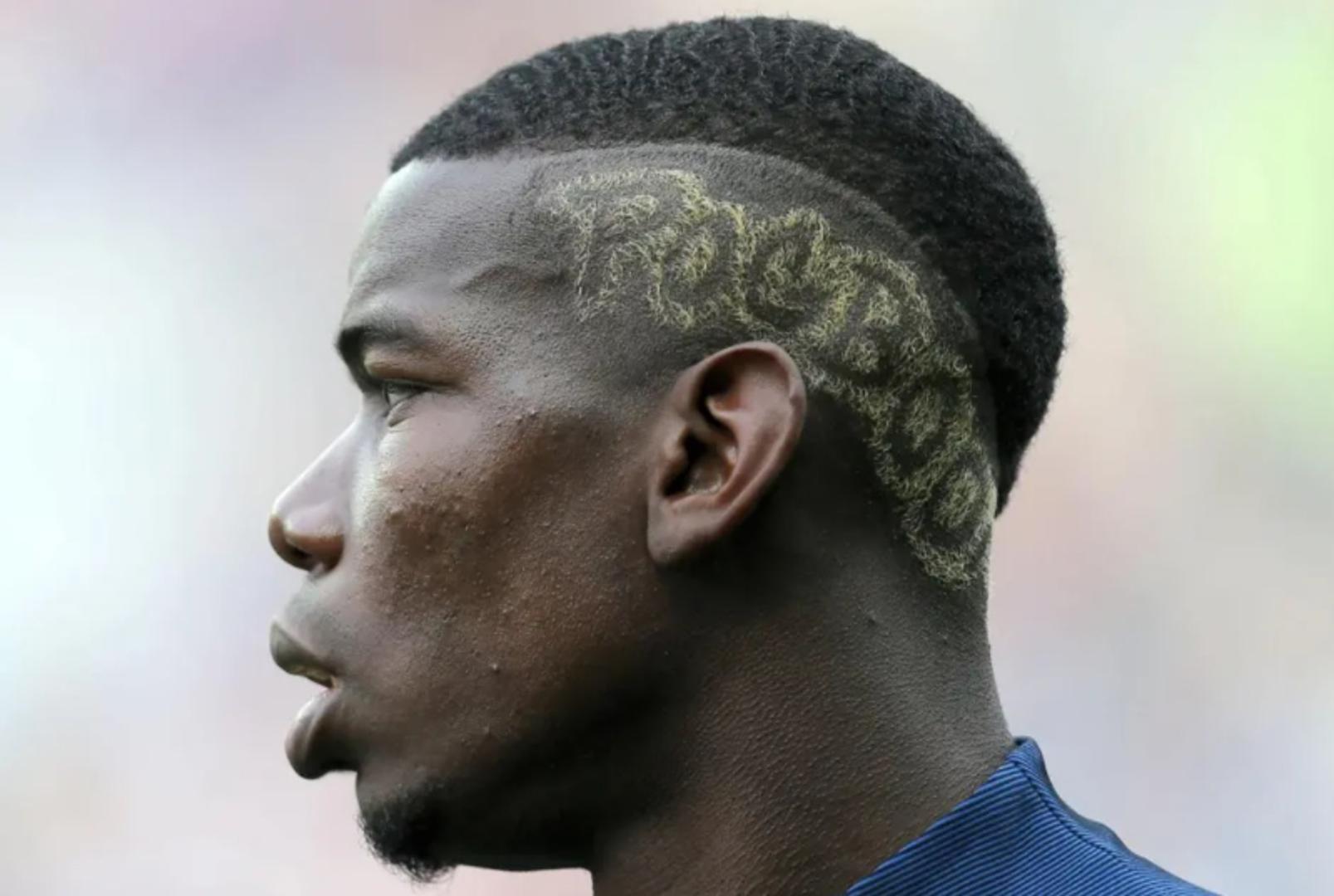 Jedan od najskupljih nogometaša u povijesti nogometa, Paul Pogba, vrlo često je plijenio pažnju svojim ponašanjem izvan terena, pa tako i plejadom neobičnih frizura. Jedna od najposebnijih bila je ona kad je sa strane imao izbrijanu svoju frazu "Pogboom" koja je nastala zbog njegovih snažnih dalekometnih udaraca.