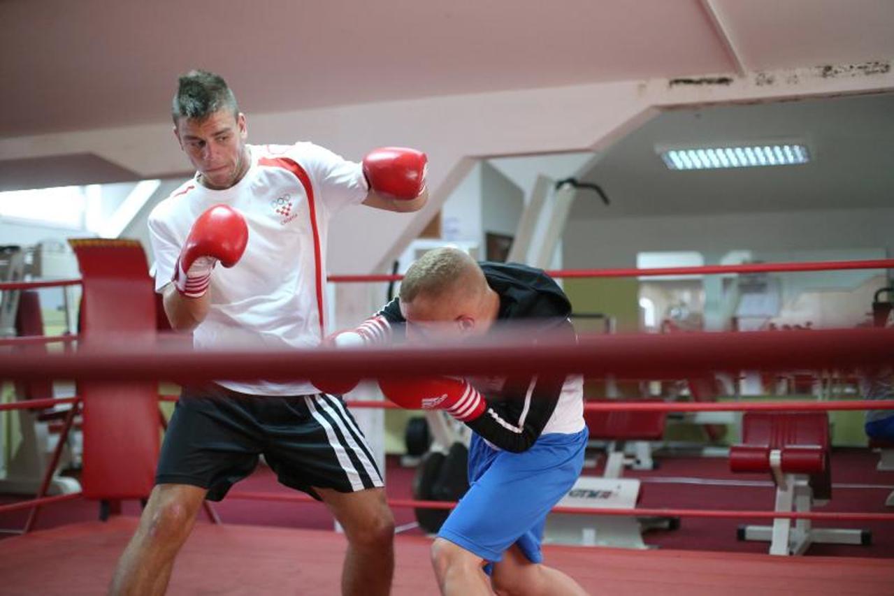 Luka Prtenjaca, Luka Plantic i Toni Filipi uz nadzor trenera Franje Grgica