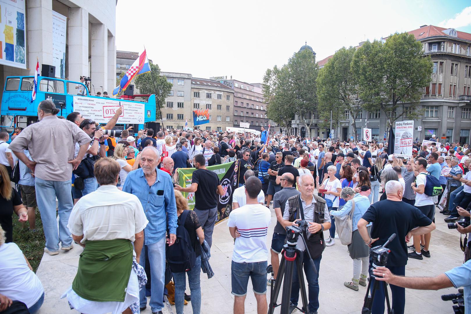 10.09.2022., Zagreb - Prosvjed "Dajemo vam otkaz" ispred sjedista HDZ-a. Photo: Matija Habljak/PIXSELL