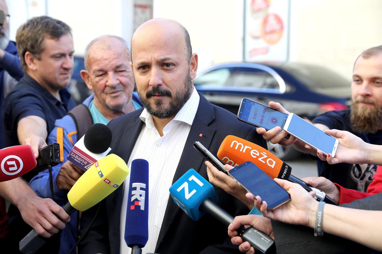 Zagreb: Konferencija za medije SDP-ovog Gordana Marasa