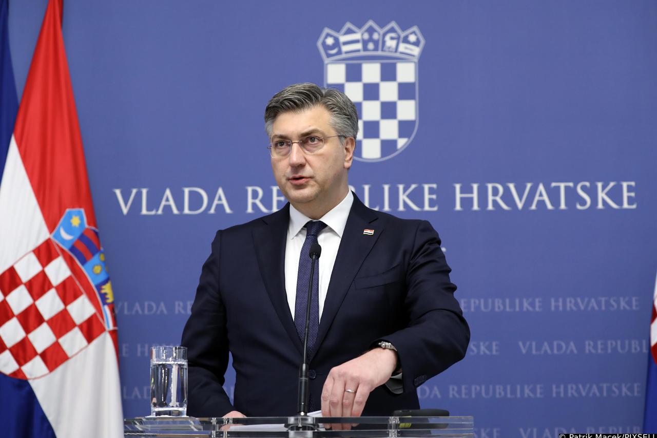 Plenković u društvu Ćorića, Marića i Vujčića predstavio Prijedlog zakona o uvođenju eura