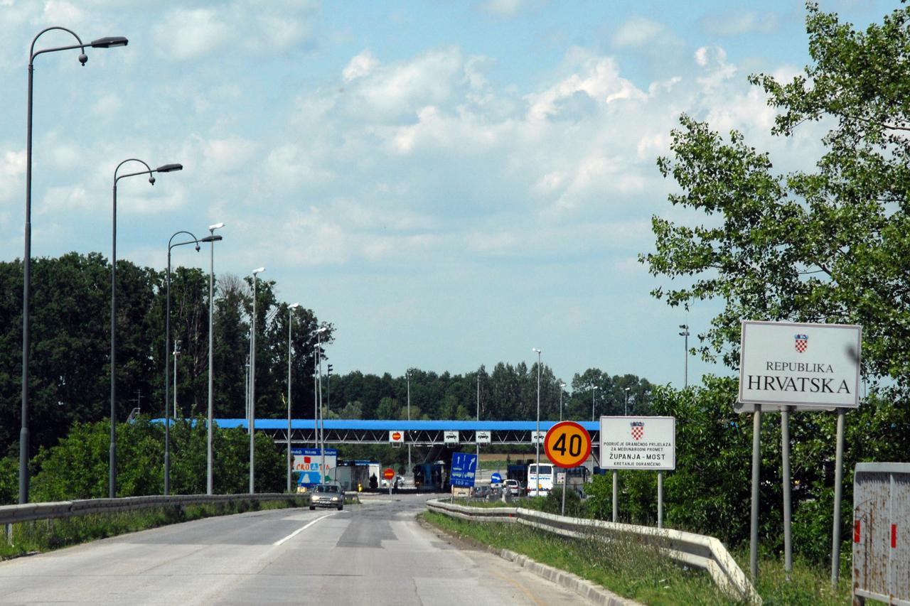 Županja: Grani?ni prijelaz Županja - Orašje