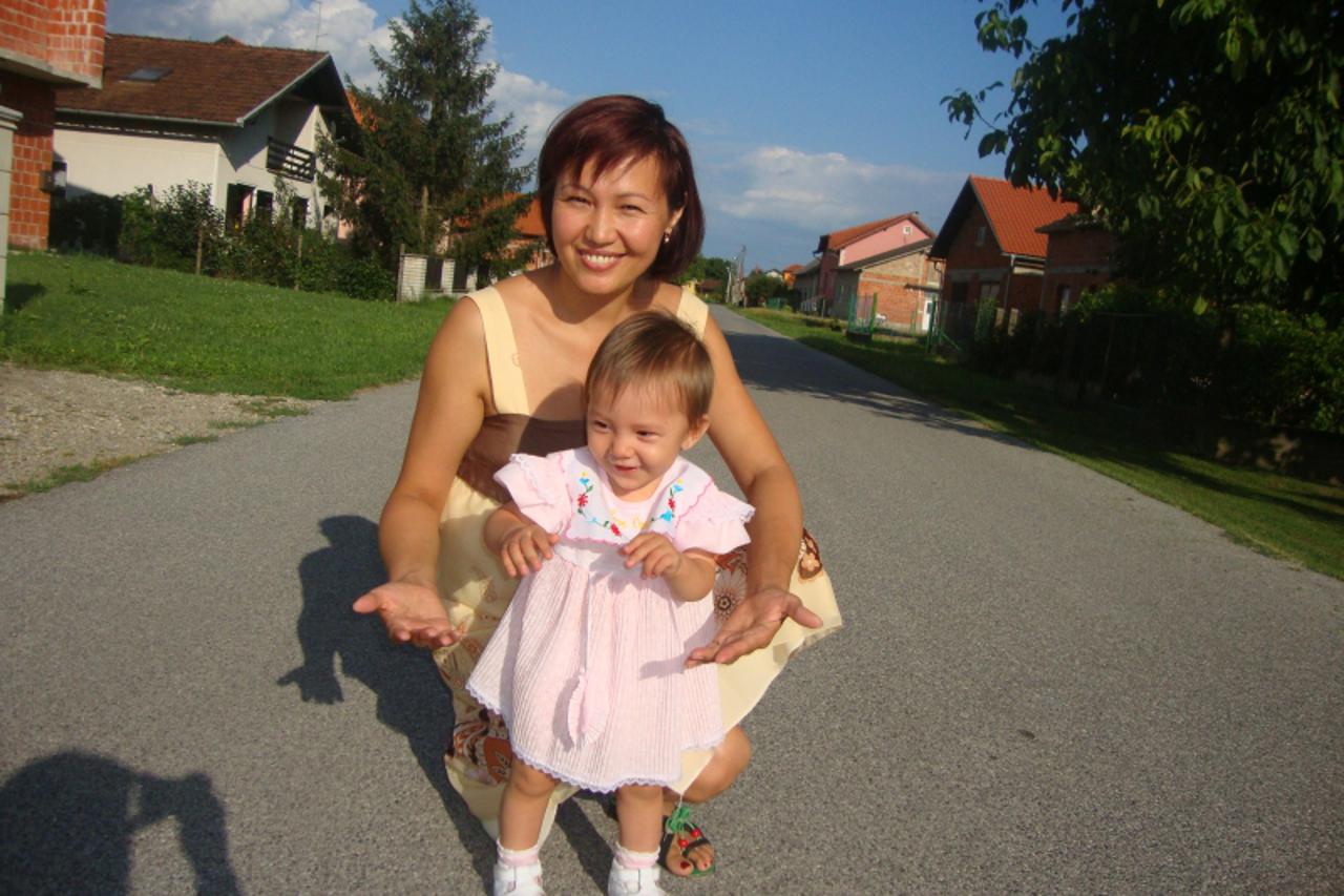 \'VARAZDIN / MEDIMURJE Rasha Romanova iz Kazahstana, udata za Nizozemca, zivi u Trnovcu Bartoloveckom PRESNIMIO Izak Vrtaric / VLM\'