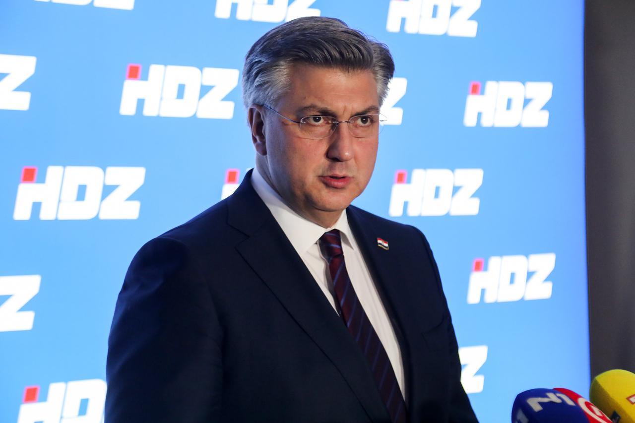 Zagreb: Andrej Plenković obratio se medijima nakon sjednice Šireg predsjedništva HDZ-a