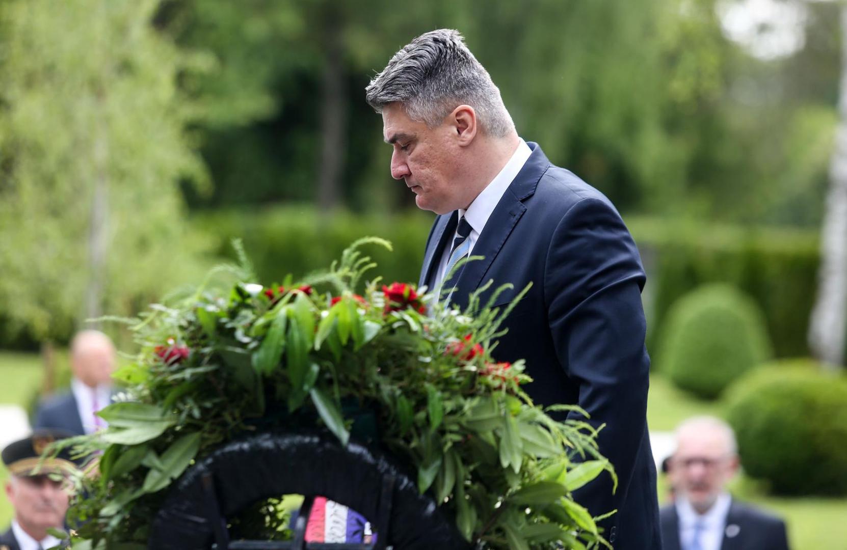 30.05.2020., Zagreb - Povodom Dana drzavnosti polaganje zajedničkog vijenca Predsjednika Republike Hrvatske, Predsjednika Hrvatskog sabora i Predsjednika Vlade Republike Hrvatske s izaslanstvima ispred Sredisnjeg kriza branitelja na Gradskom groblju Mirogoj te na grob Franje Tudjmana. Photo: Marin Tironi/PIXSELL