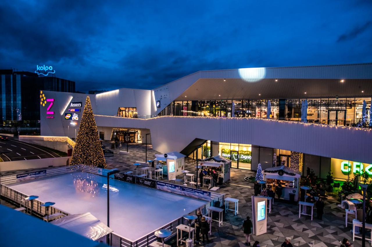 Blagdanska atmosfera u Z centru traje i dalje