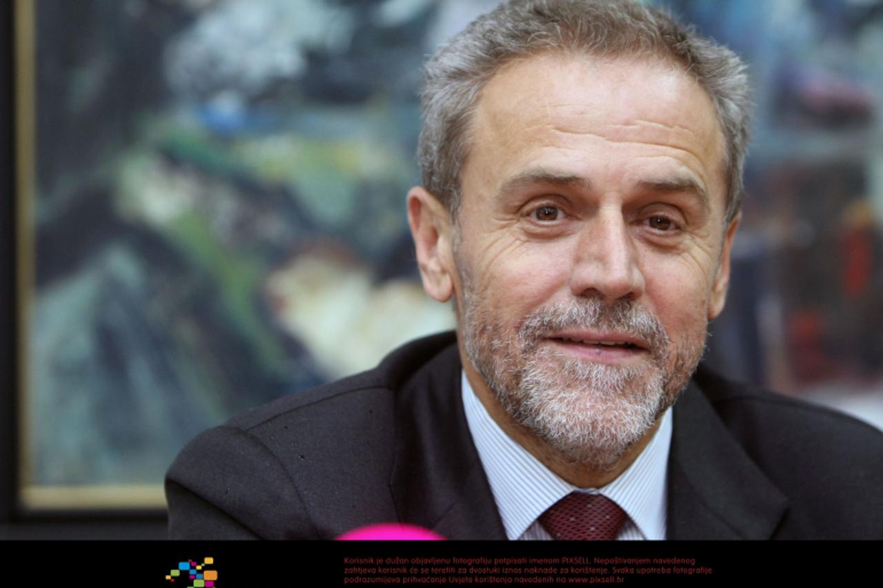 '30.11.2012.,Zagreb - Galerija Sunce, konferencija za novinare ustanove URIHO, predstavljanje projekta izgradnje sportske dvorane za osobe s invaliditetom na Kajzerici. Milan Bandic Photo: Dalibor Uru