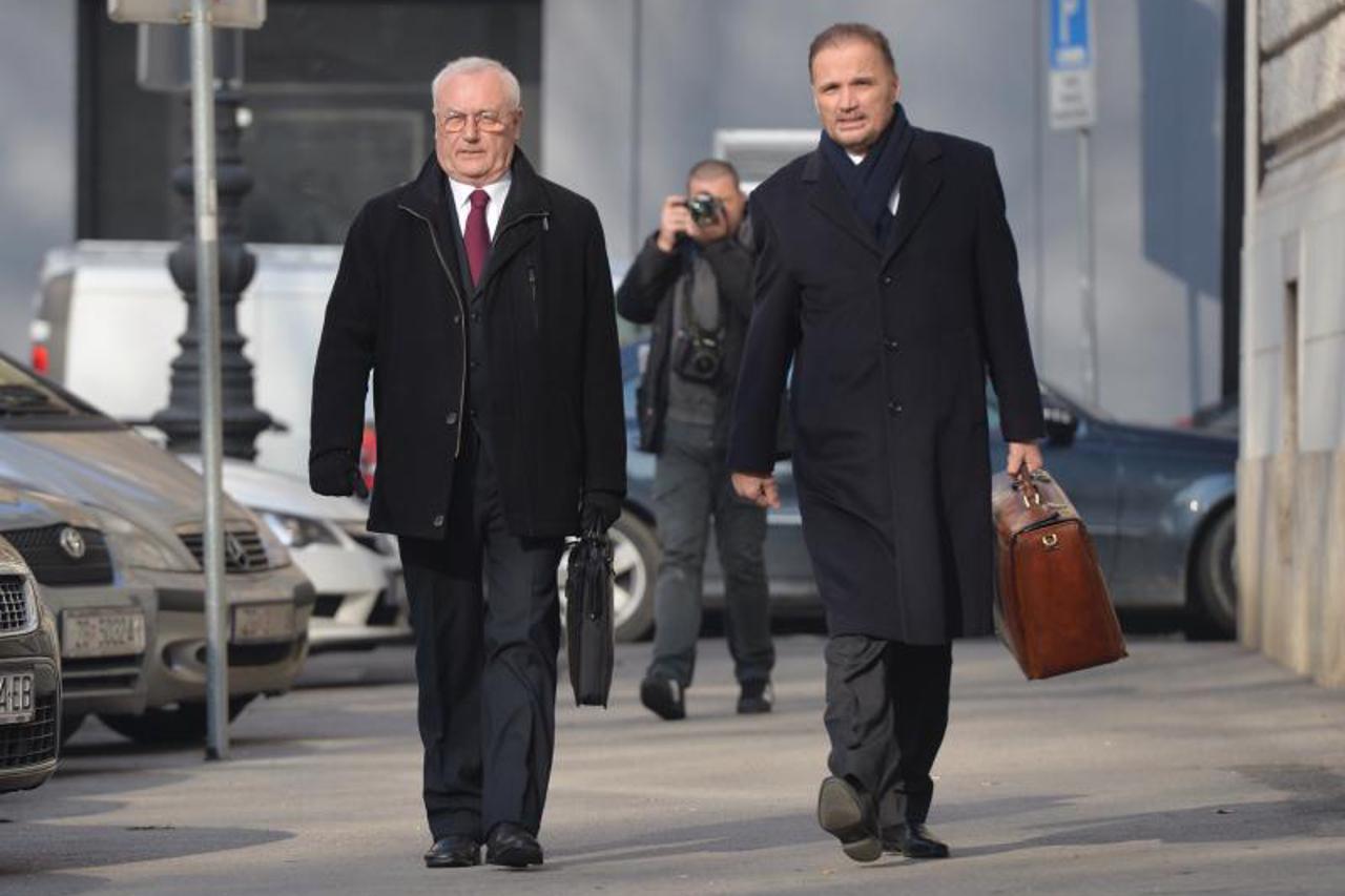 Josip Perković u pratnji odvjetnika Ante Nobila dolazi na Županijski sud