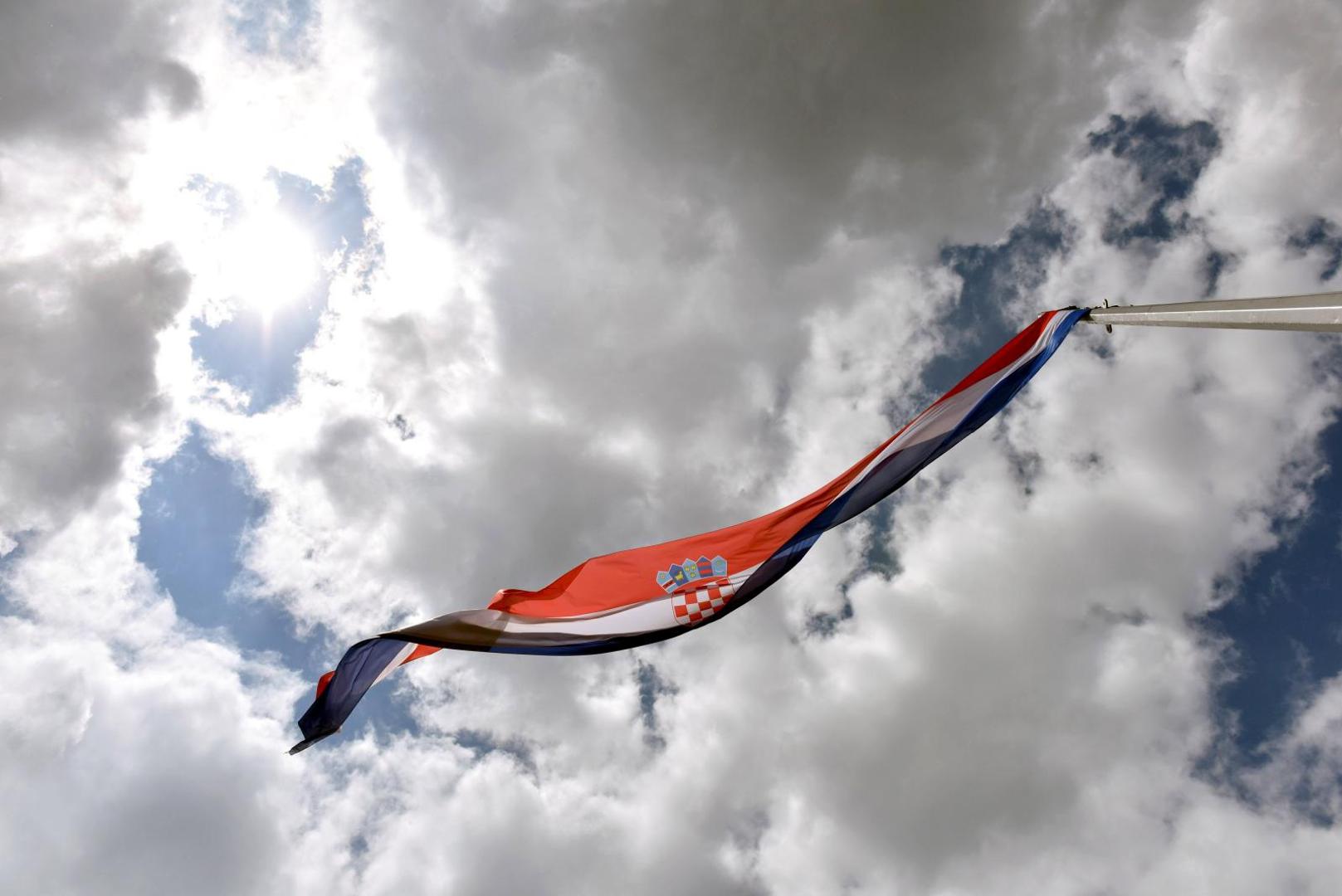 30.05.2020., Knin - Obiljezavanje Dana drzavnosti u organizaciji Zajednice utemeljitelja HDZ-a i Udruge dragovoljaca i veterana domovinskog rata ogranak Knin i HDZ grada Knina na Kninskoj tvdjavi.Photo: Hrvoje Jelavic/PIXSELL