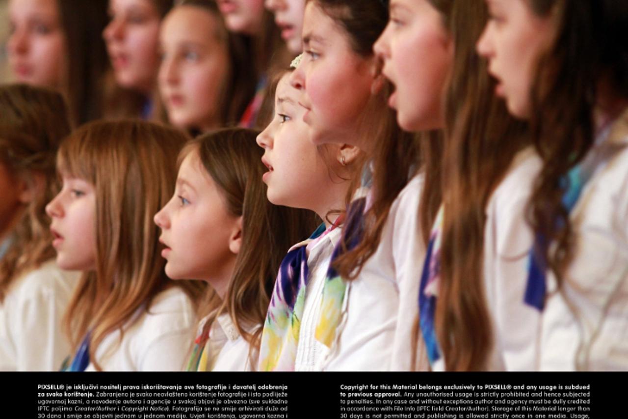 '10.04.2013., Varazdin - 15. smotra glazbenog stvaralastva djece i mladezi Varazdinske zupanije.  Photo: Marko Jurinec/PIXSELL'
