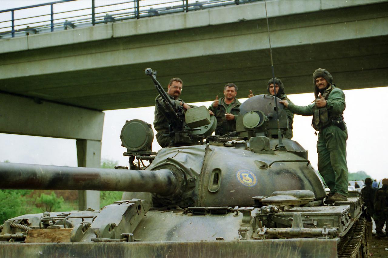 Hrvatska vojska ušla je u Okučane u sklopu vojno redarstvene akcije Bljesak, 02.05.1995. 