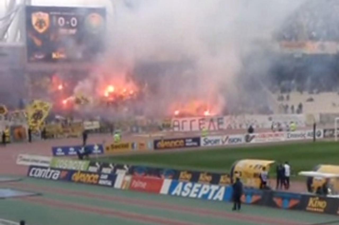 AEK (1)