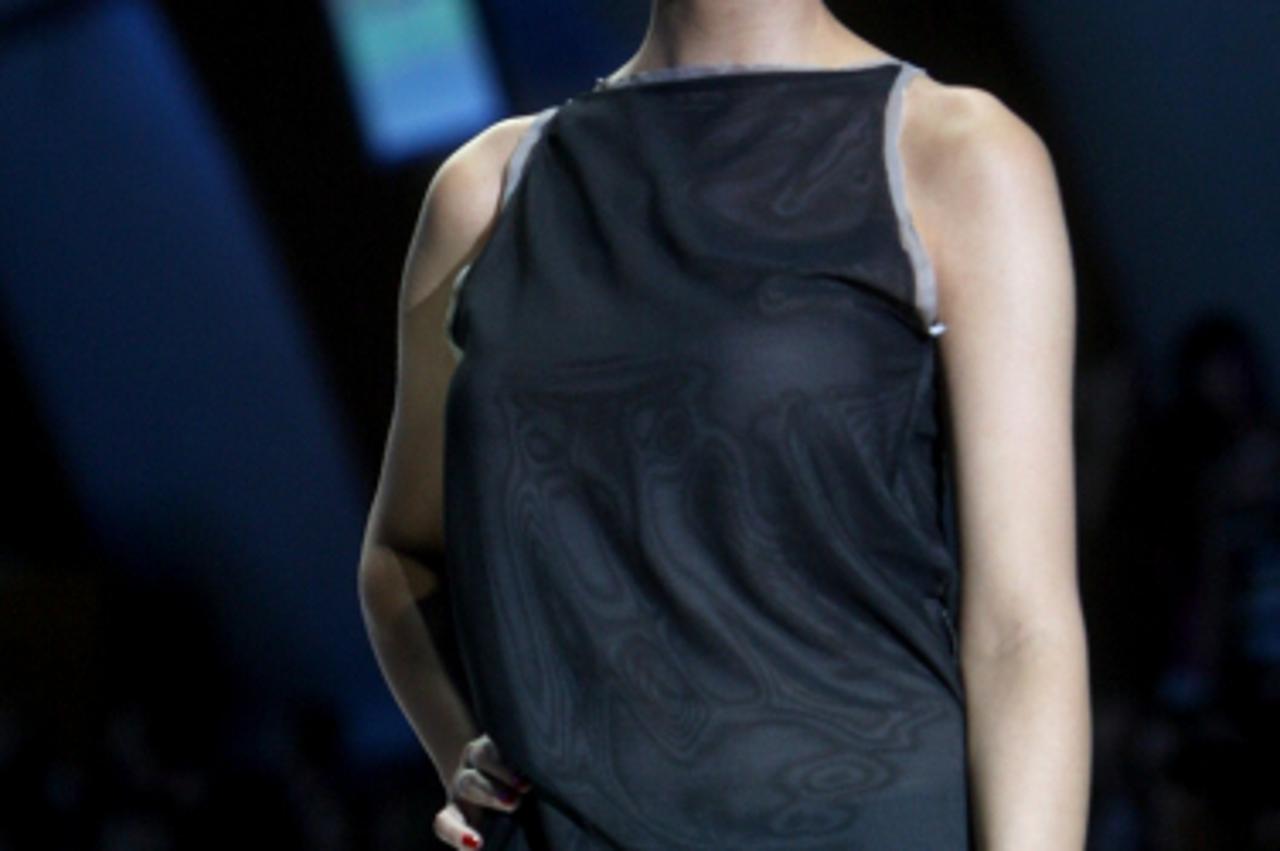 '10.06.2010., Balon Bocarskog doma, Zagreb - Dreft Fashion Week Zagreb, 1. vecer. Pret a design:  Dizajnerica Sanja Brstilo. Photo: Boris Scitar/PIXSELL'