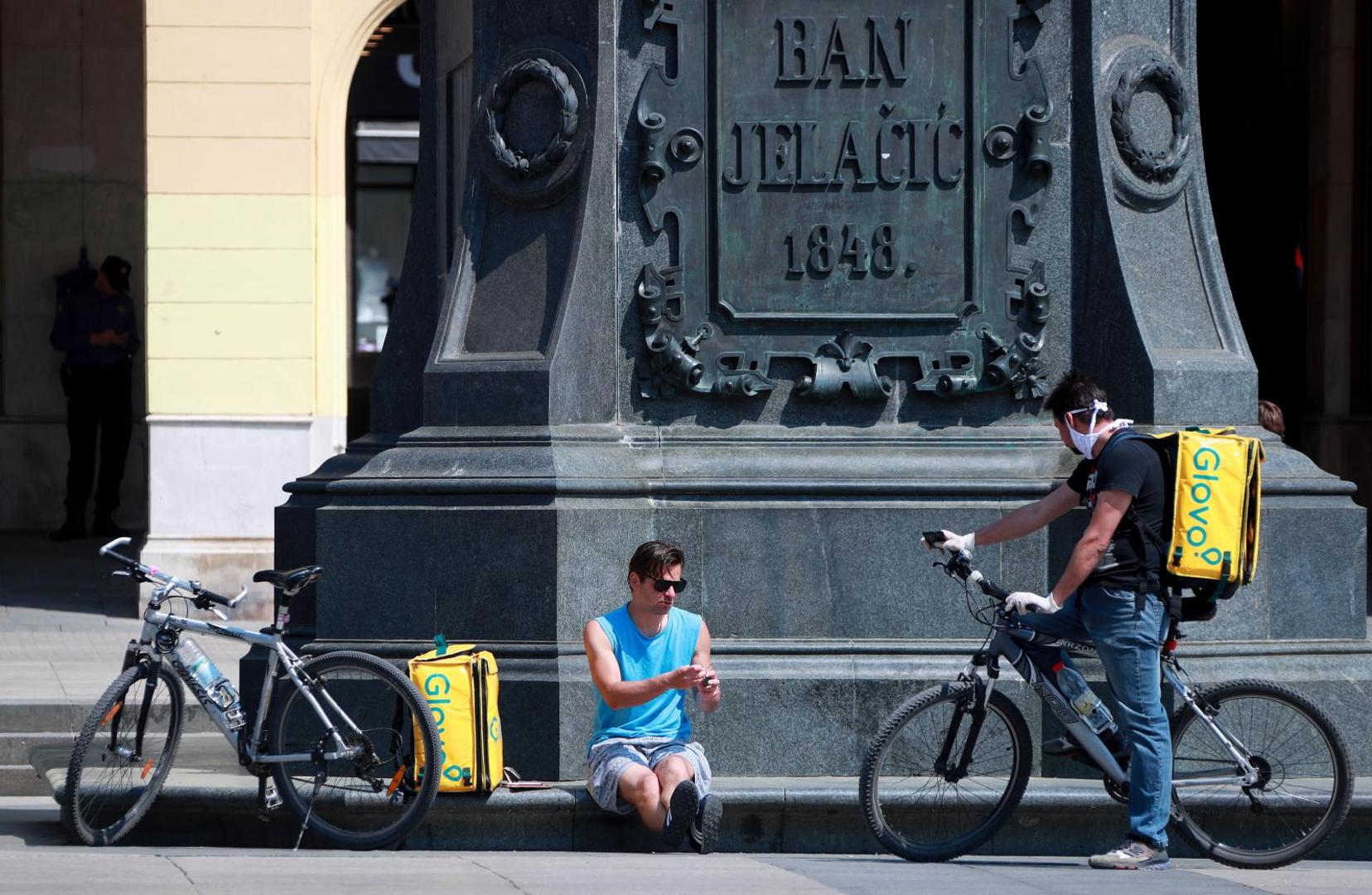 27.04.2020., Zagreb - Srediste grada. Atmosfera u centru grada nakon prve faze popustanja mjera uzrokovane korona virusom. Photo: Sanjin Strukic/PIXSELL