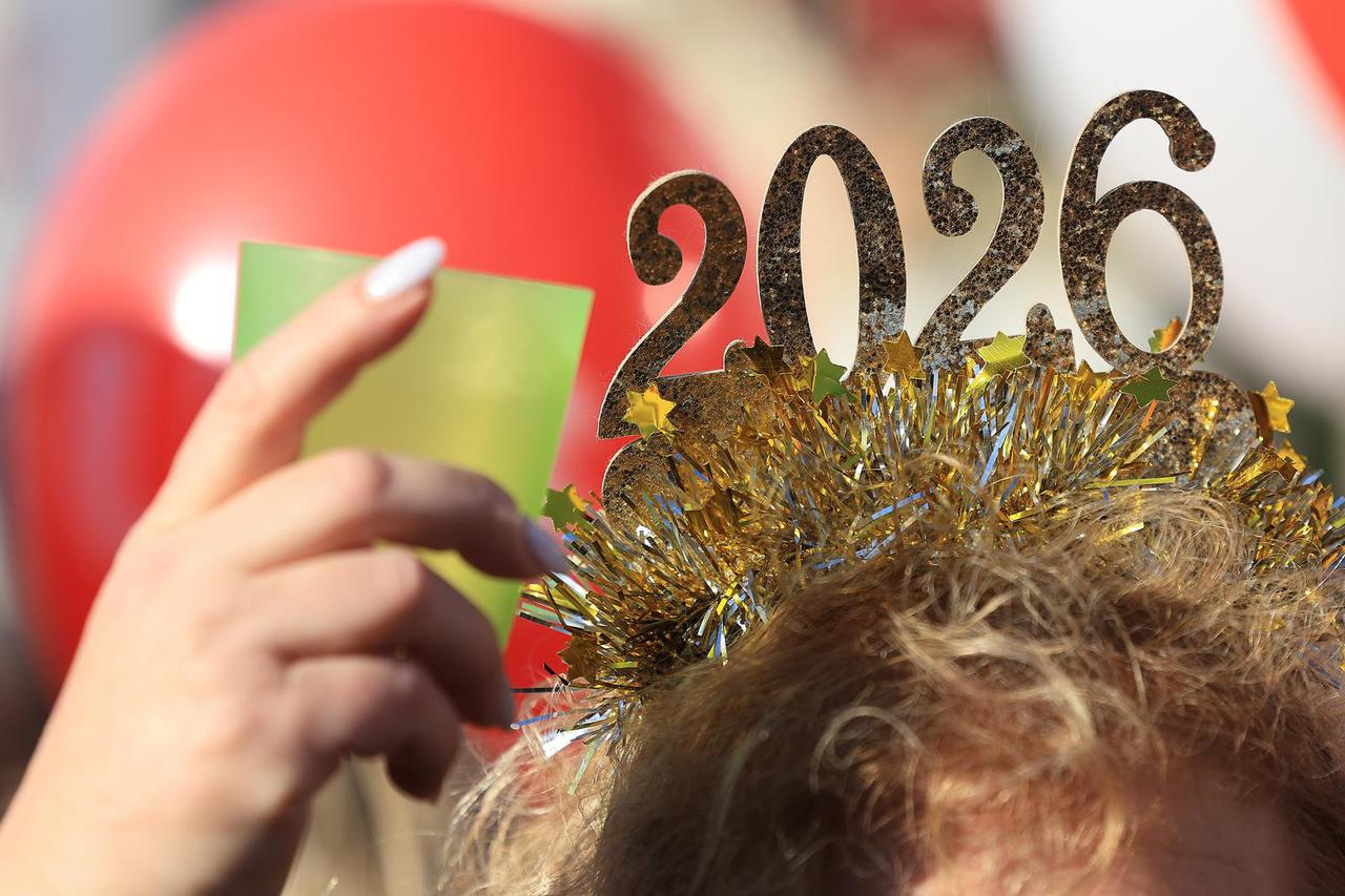 Veseli doček Nove godine u podne u Samoboru