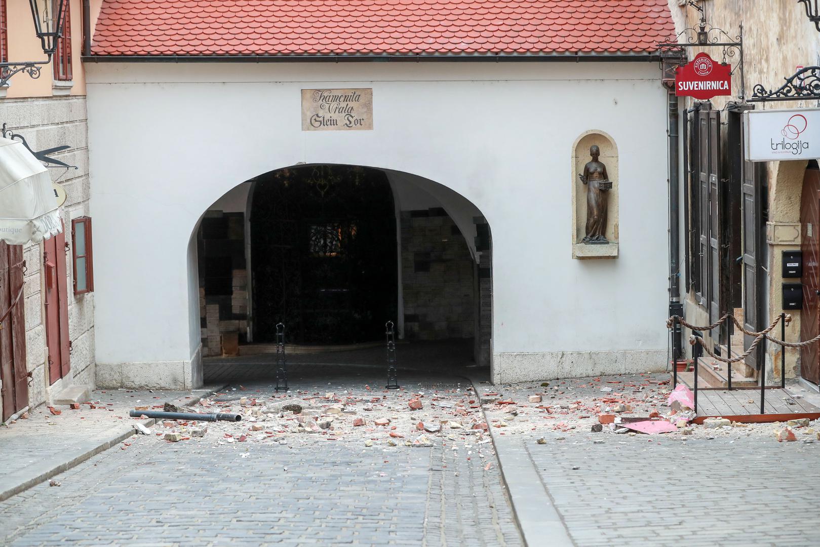 22.03.2020., Zagreb - Ostecenja u Zagreba nakon potresa jacine 5.3. po Richteru. Photo: Sanjin Strukic/PIXSELL