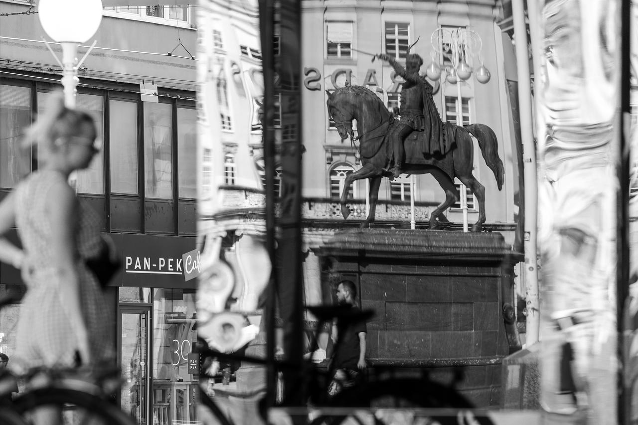 Staroj arhitekturi Zagreba nije potrebna boja kako bi se istaknula njegova ljepota