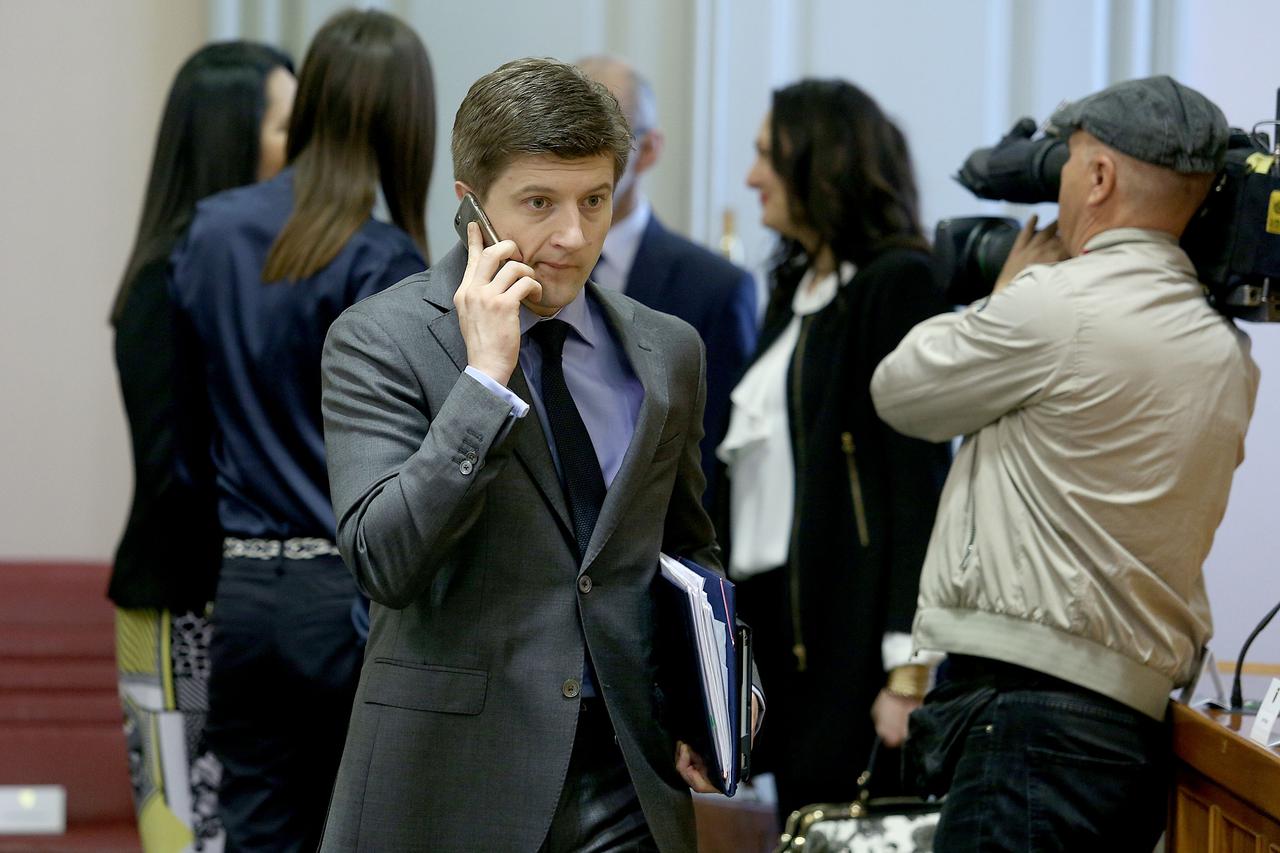 13.04.2016., Zagreb - Prvim aktualnim prijedpodnevom za ovu Vladu pocela je 3. sjednica 8. saziva Sabora RH. Zdravko Maric.  Photo: Patrik Macek/PIXSELL