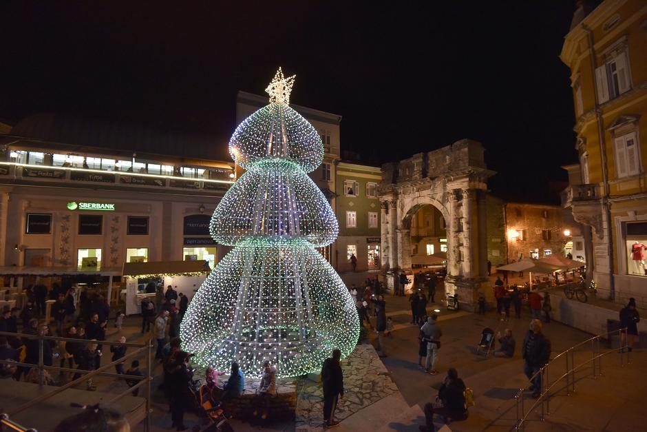 Adventska božićna čarolija stiže i u Istru i na Kvarner