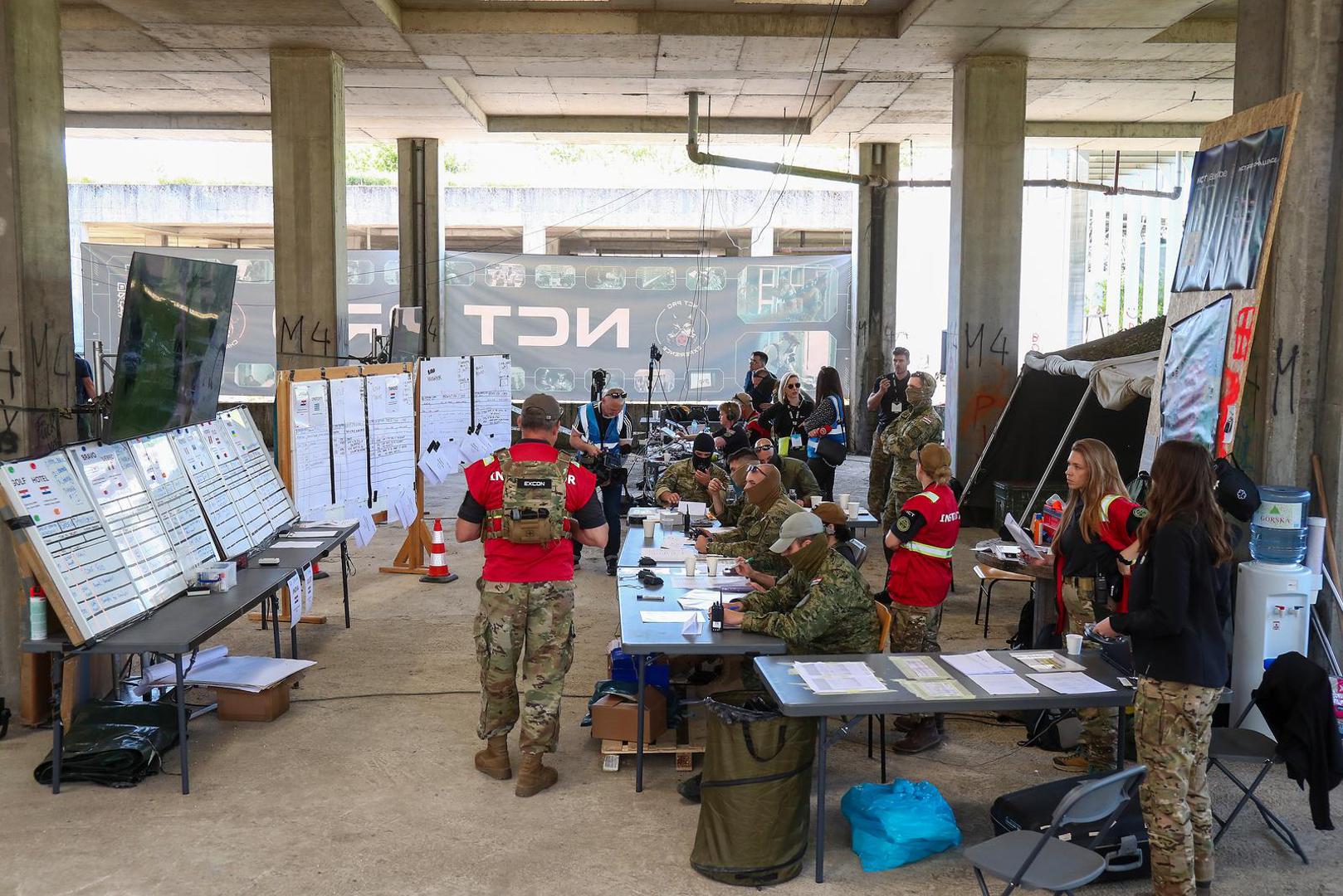 Posebnu pozornost privuklo je navalno vozilo MV-3 Hystrix koje je trenutno najmoćniji štit za borbu protiv raznih sigurnosnih prijetnji. Ovaj multi-funkcionalan stroj je namijenjen specijalnim, interventnim, protueksplozijskim & anti-terorističkim postrojbama policije i vojske.